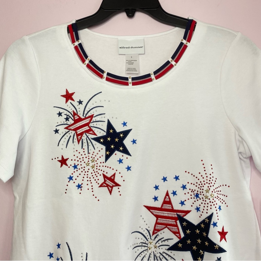 NEW Alfred Dunner American Dream Fireworks Stars Embroidered T shirt size small - Picture 5 of 8